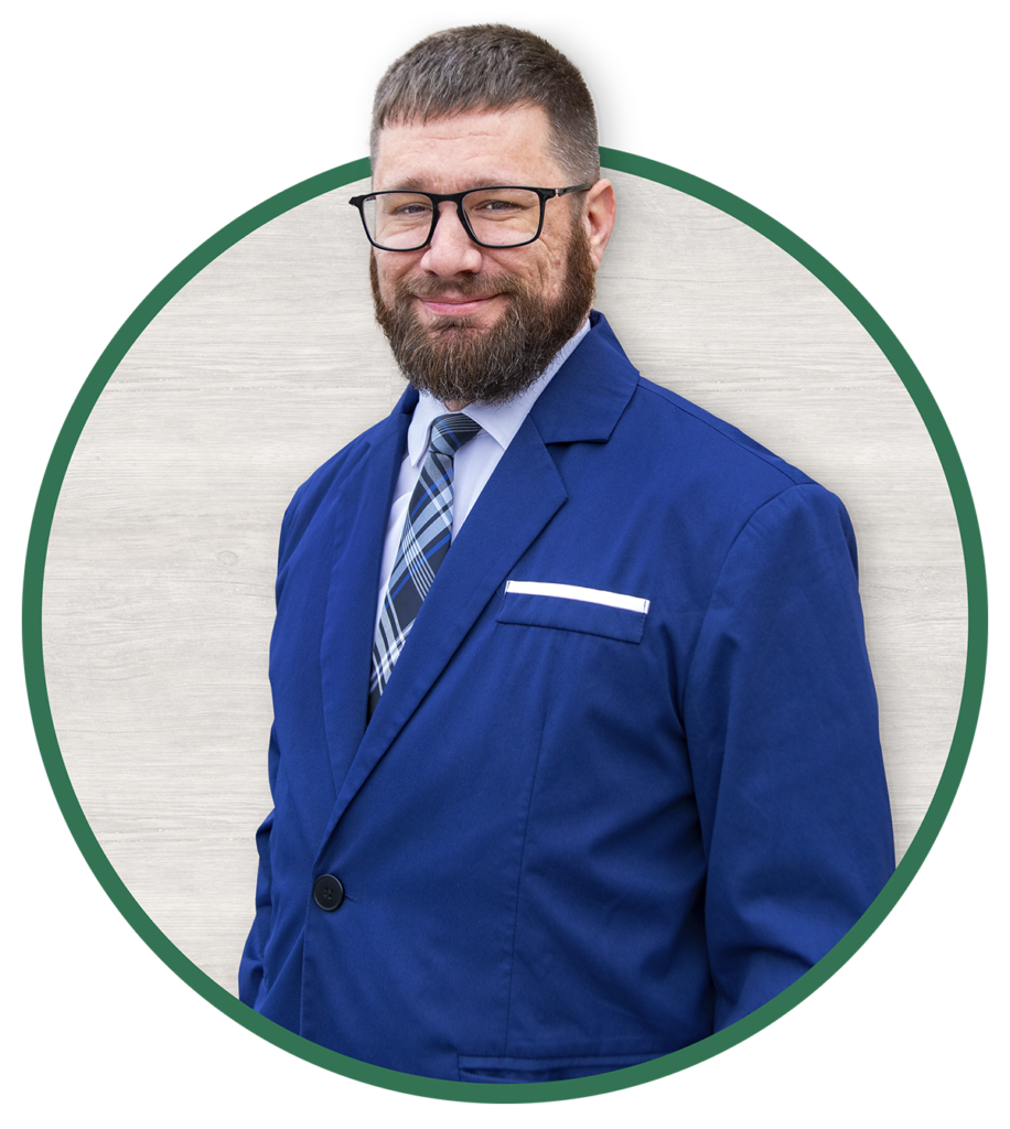 Zach Eddinger Portrait in a circle